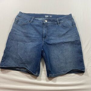 Lee Bermuda Denim Shorts Women’s 22 Regular Fit Mid rise